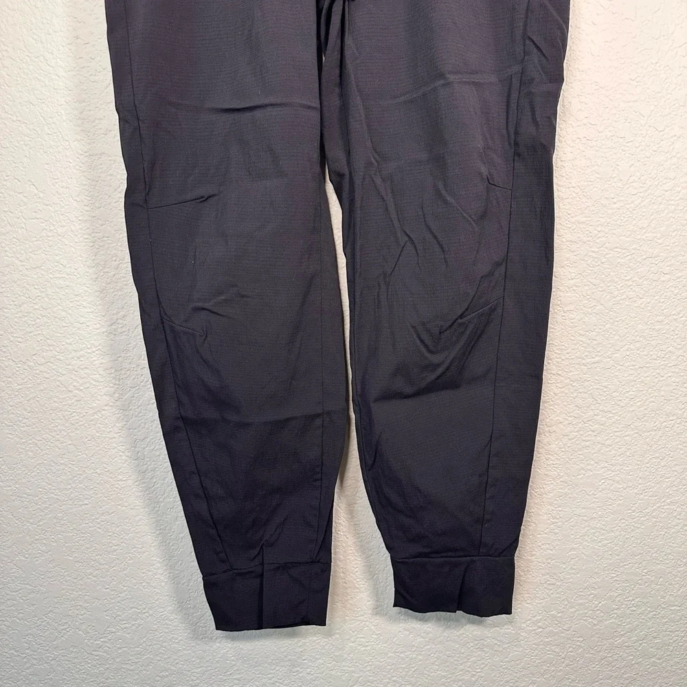Athleta Trekkie North Jogger Pants Black Hiking Travel Ripstop Size 8 - Picture 5 of 9